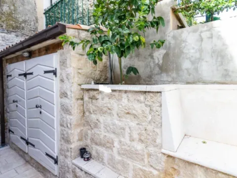 Sale, two bedroom apartment, 68m², Srbina, Herceg Novi - image 10