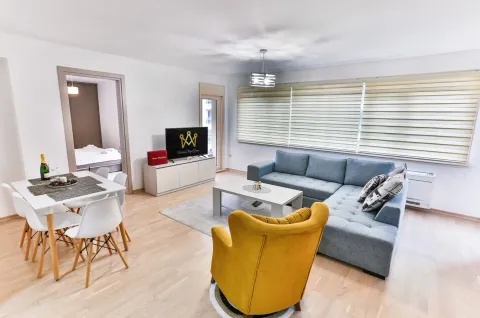 Rent, two bedroom apartment, 74m², Centar, Budva - image 3