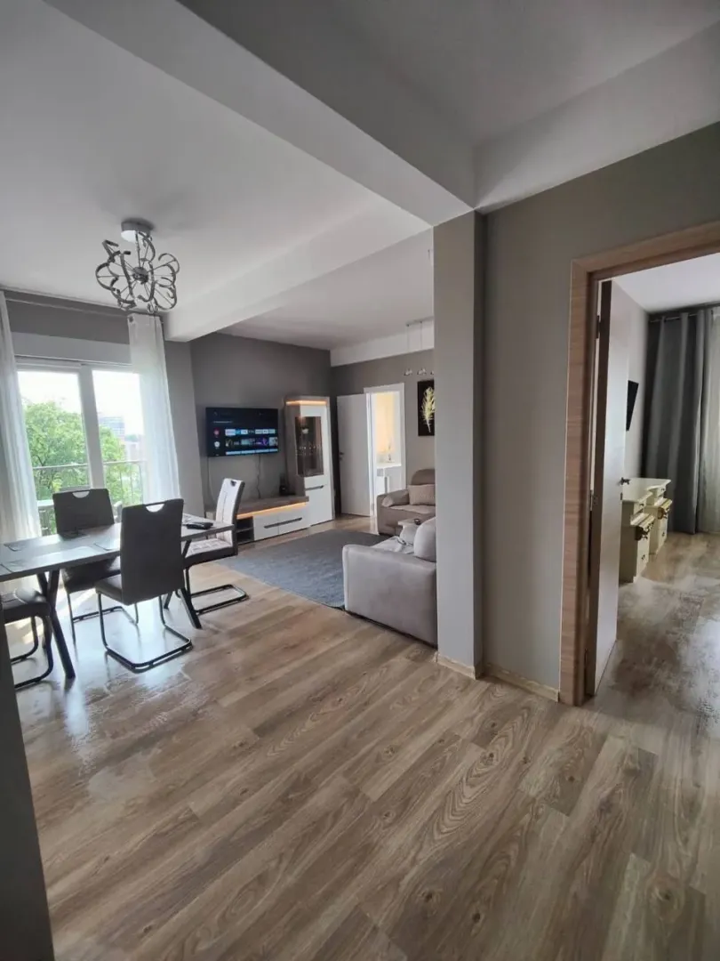 Rent, two bedroom apartment, 75m², Bečići, Budva