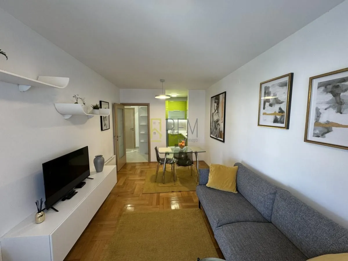 Rent, one bedroom apartment, 45m², Preko Morače, Podgorica