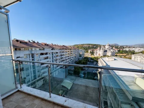 Rent, three bedroom apartment, 138m², Preko Morače, Podgorica - image 17