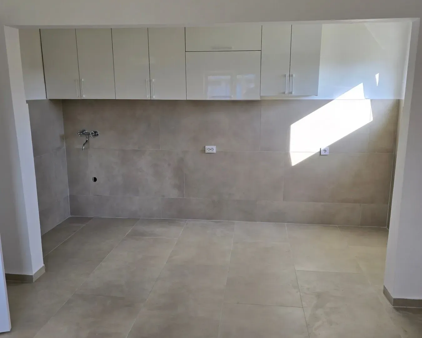 Izdavanje, kuća, 75m², Gornja Gorica, Podgorica