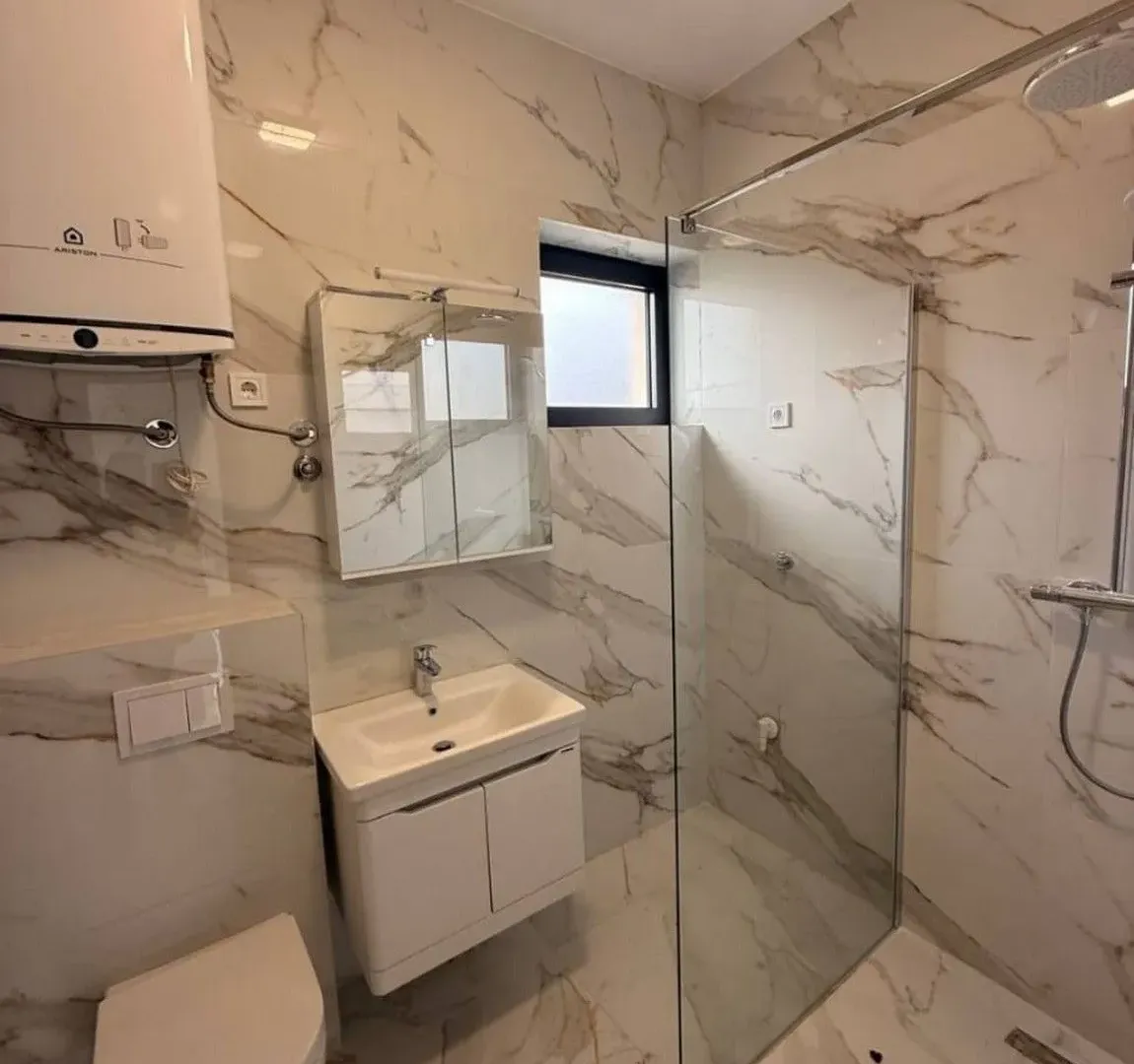 Prodaja, jednosoban stan, 49m², Tivat, Crna Gora