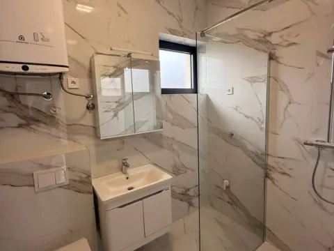 Prodaja, jednosoban stan, 49m², Tivat, Crna Gora - image 6