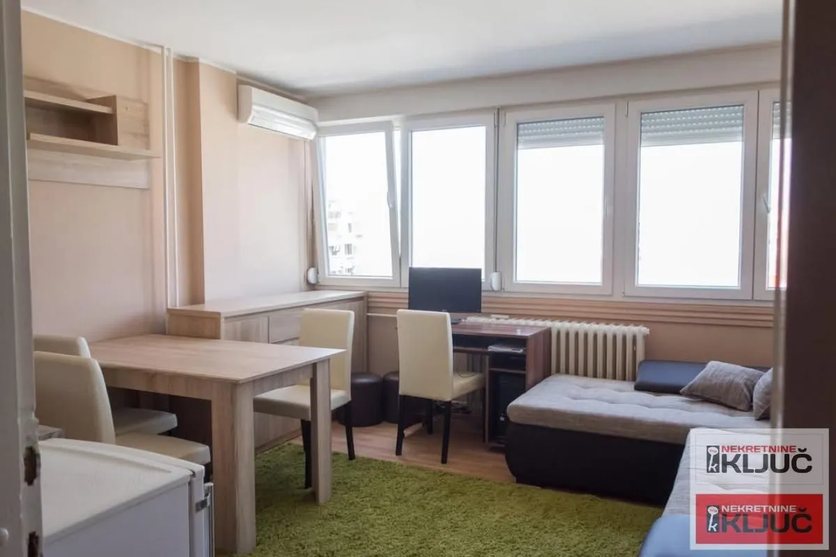 Izdavanje, garsonjera, 20m², Liman 4, Novi Sad Sve Podlokacije