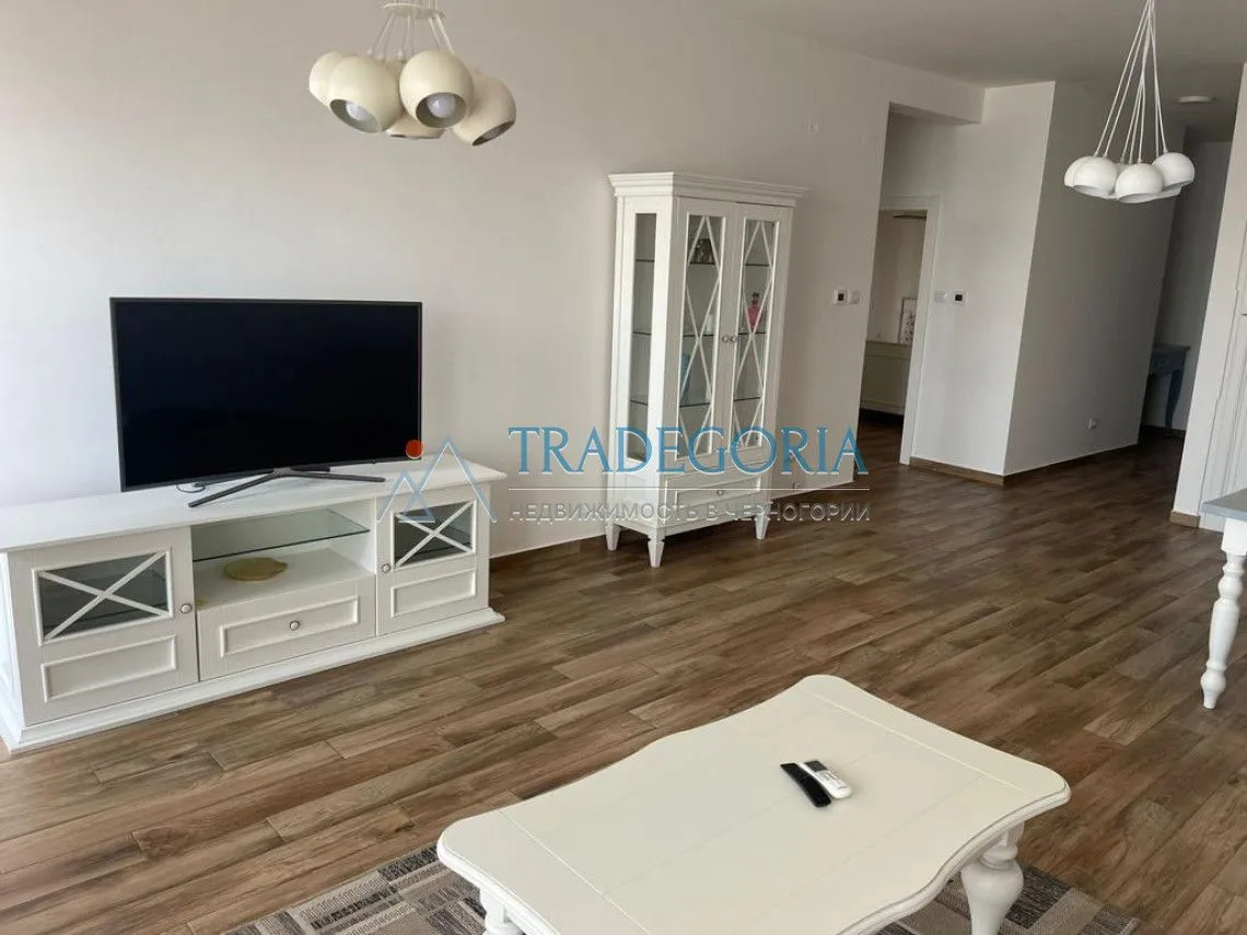 Prodaja, dvosoban stan, 120m², Dobra Voda, Bar