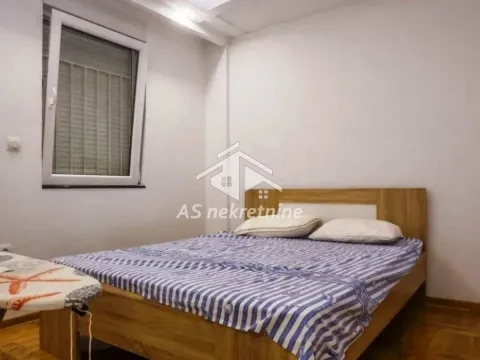 Izdavanje, trosoban stan, 82m², Filmski Grad, Beograd - image 7