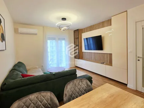 Izdavanje, jednosoban stan, 42m², Tuški Put, Podgorica