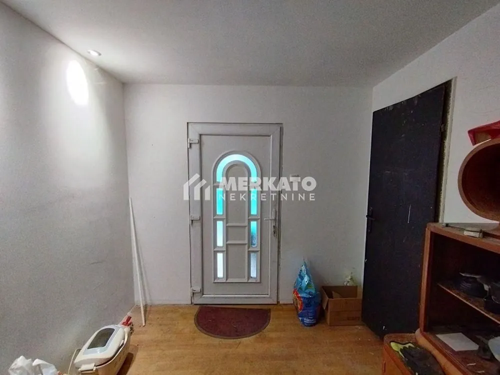 Prodaja, kuća, 294m², Mužljanska kolonija, Zrenjanin