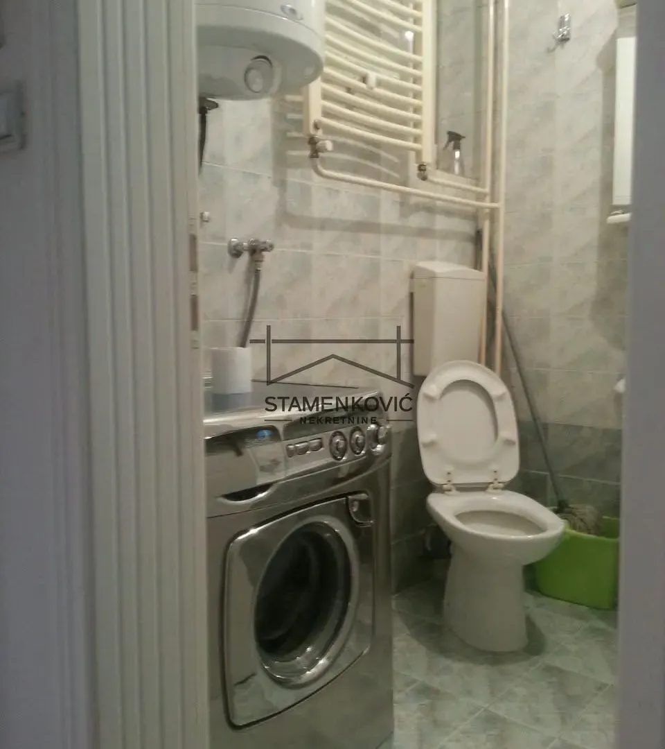 Prodaja, dvosoban stan, 56m², Grbavica, Novi Sad Sve Podlokacije