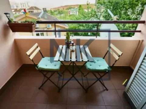 Izdavanje, dvosoban stan, 75m², Malo Brdo, Podgorica - image 13