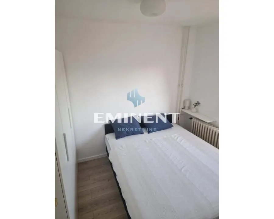Rent, two bedroom apartment, 47m², Crveni Krst, Beograd