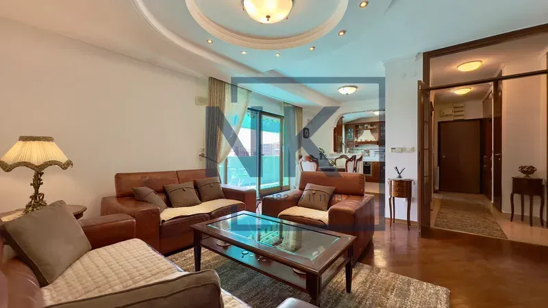 Prodaja, trosoban stan, 130m², Stari Aerodrom, Podgorica