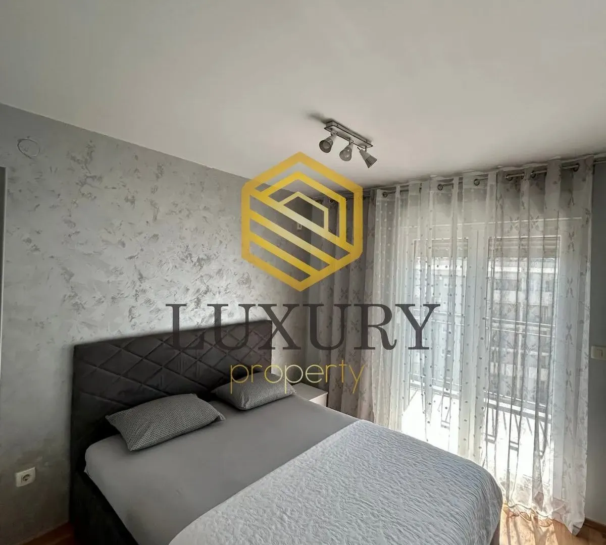 Izdavanje, jednosoban stan, 45m², Zagorič, Podgorica