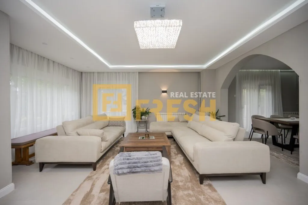 Sale, house, 350m², Vranići, Podgorica