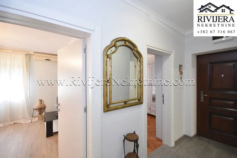 Prodaja, jednosoban stan, 56m², Centar, Herceg Novi