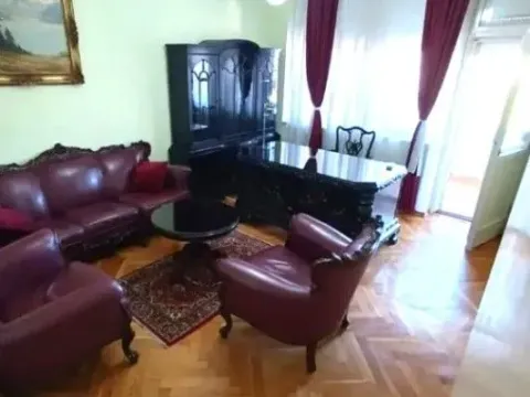 Izdavanje, dvosoban stan, 95m2, Centar, Podgorica Izdavanje, dvosoban stan, 95m2, Centar, Podgorica
