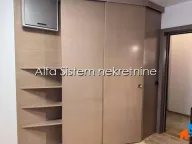 Izdavanje, četvorosoban stan, 150m², Savski Venac, Beograd - image 11