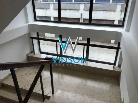 Izdavanje, poslovni prostor, 200m², Bulevar Oslobodjenja, Novi Sad Sve Podlokacije - image 7