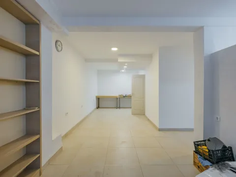 Sale, office space, 82m², Babin Do, Budva - image 2