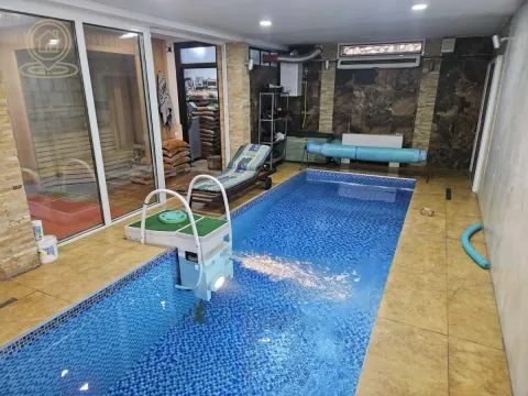 Izdavanje, poslovni prostor, 323m², Olimp, Zvezdara Sve Podlokacije - image 3