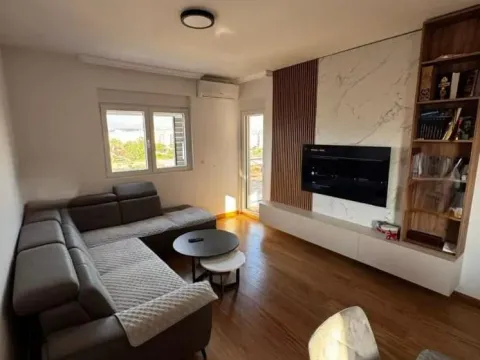 Prodaja, dvosoban stan, 72m², New City, Podgorica - image 2