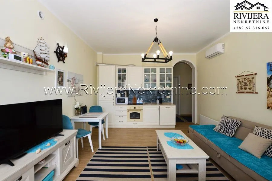 Prodaja, trosoban stan, 80m², Đenovići, Herceg Novi