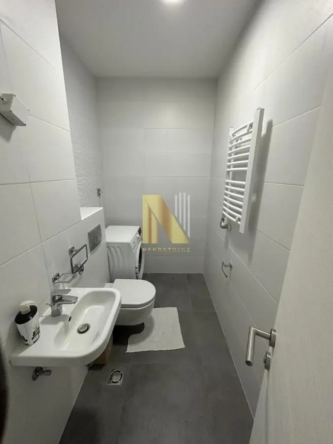 Izdavanje, dvosoban stan, 76m², Adamovićevo Naselje, Novi Sad Sve Podlokacije