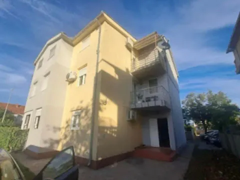 Prodaja, trosoban stan, 74m², Stari Aerodrom, Podgorica - image 8