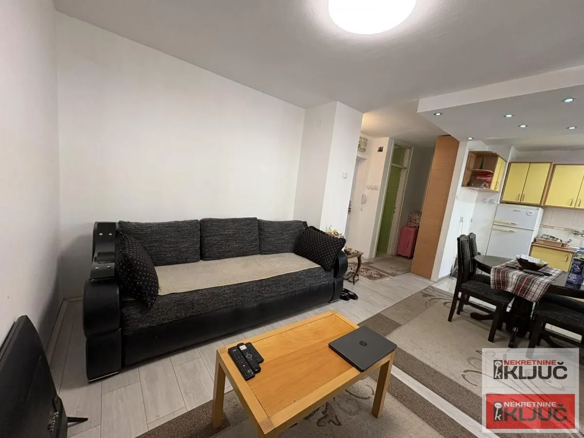 Prodaja, jednosoban stan, 43m², Novo naselje, Novi Sad