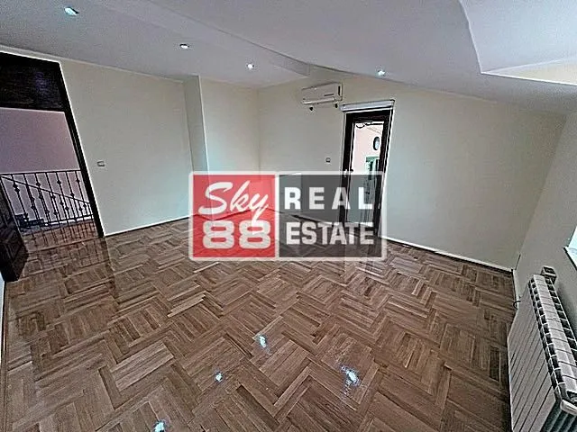 Rent, apartment, 210m², Savski Venac, Beograd