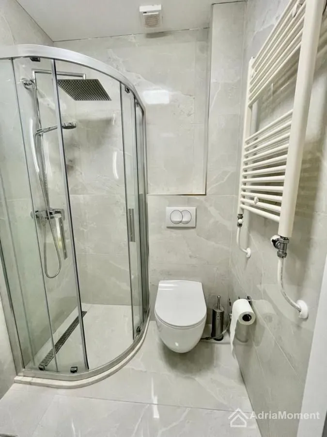 Sale, four bedroom apartment, 240m², Dobre Vode, Bar