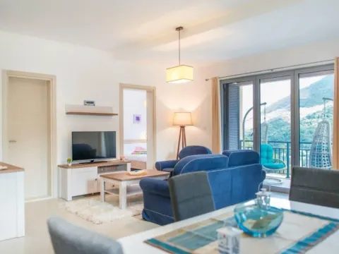 Sale, one bedroom apartment, 66m², Morinj, Kotor - image 2