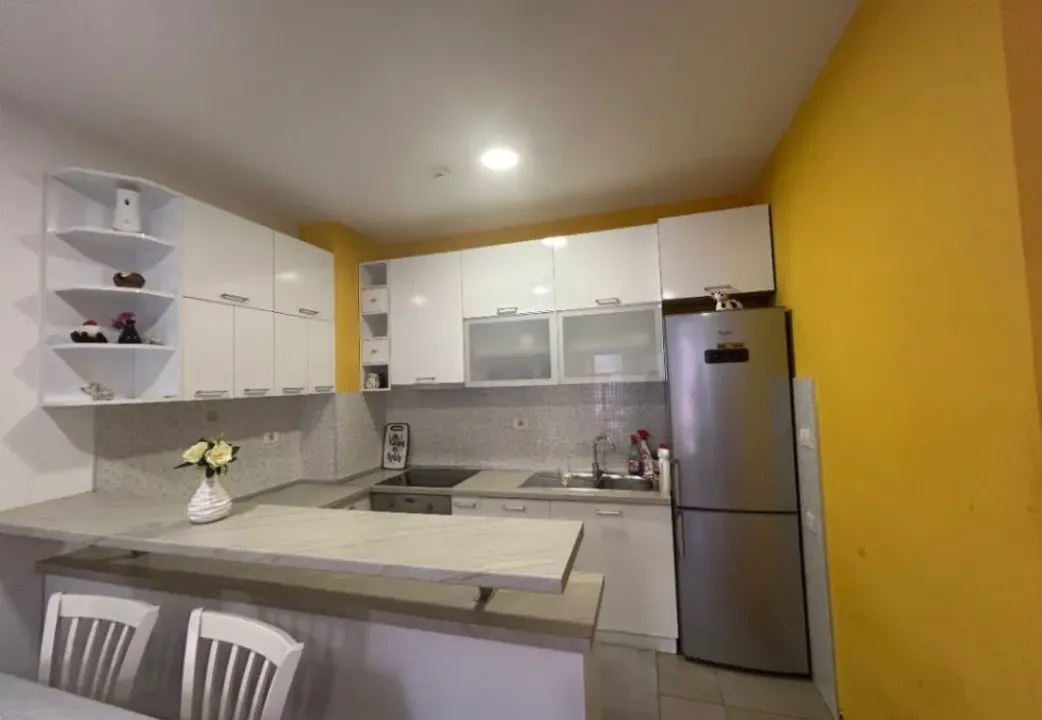 Izdavanje, jednosoban stan, 53m², City Kvart, Podgorica