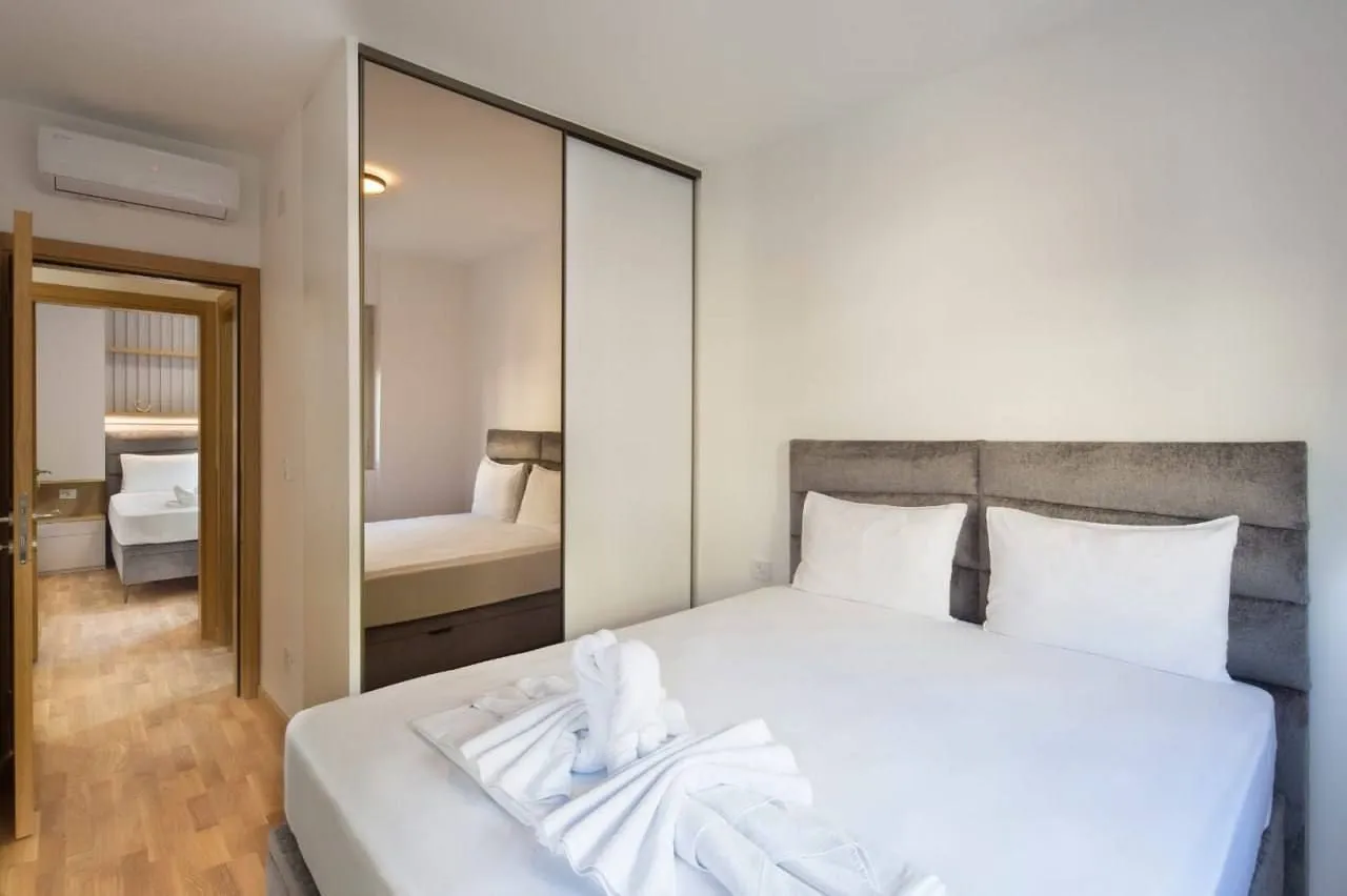 Sale, two bedroom apartment, 55m², Bečići, Budva