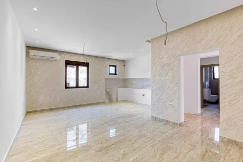 Prodaja, trosoban stan, 78m², Tivat, Crna Gora - image 5