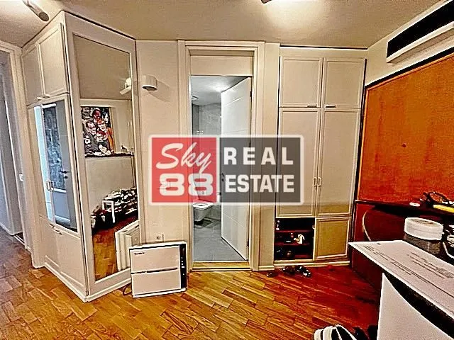 Prodaja, trosoban stan, 87m², Centar Sve Podlokacije, Beograd