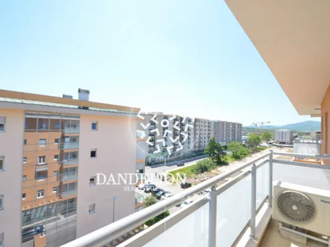 Izdavanje, jednosoban stan, 49m², City Kvart, Podgorica - image 9