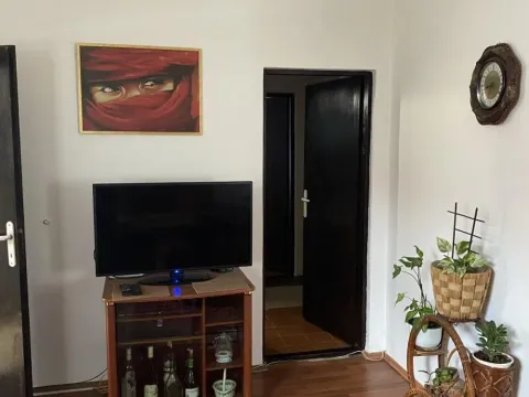 Izdavanje, kuća, 83m², Čukarica, Beograd - image 4