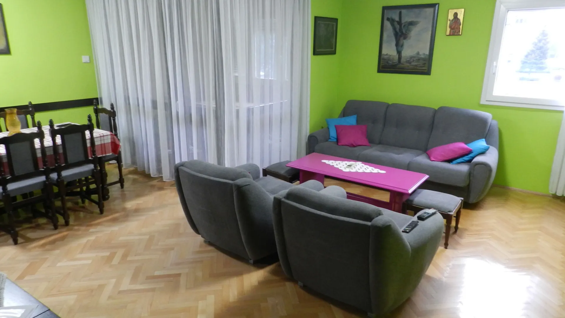 Prodaja, trosoban stan, 90m², Centar, Nikšić