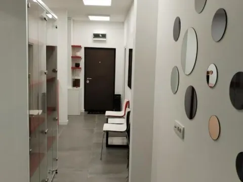 Izdavanje, poslovni prostor, 58m², Crveni Krst, Beograd - image 5