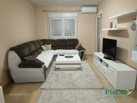 Izdavanje, jednosoban stan, 48m², City Kvart, Podgorica - image 1