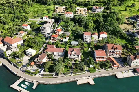 Sale, three bedroom apartment, 56m², Stoliv, Kotor - image 7