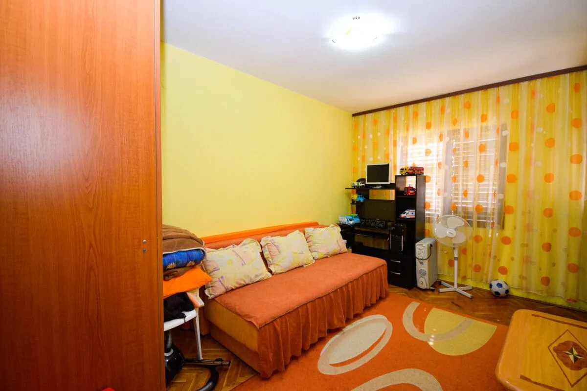 Prodaja, kuća, 300m², Stari Aerodrom, Podgorica