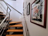 Izdavanje, četvorosoban stan, 204m², Đeram Pijaca, Beograd - image 2