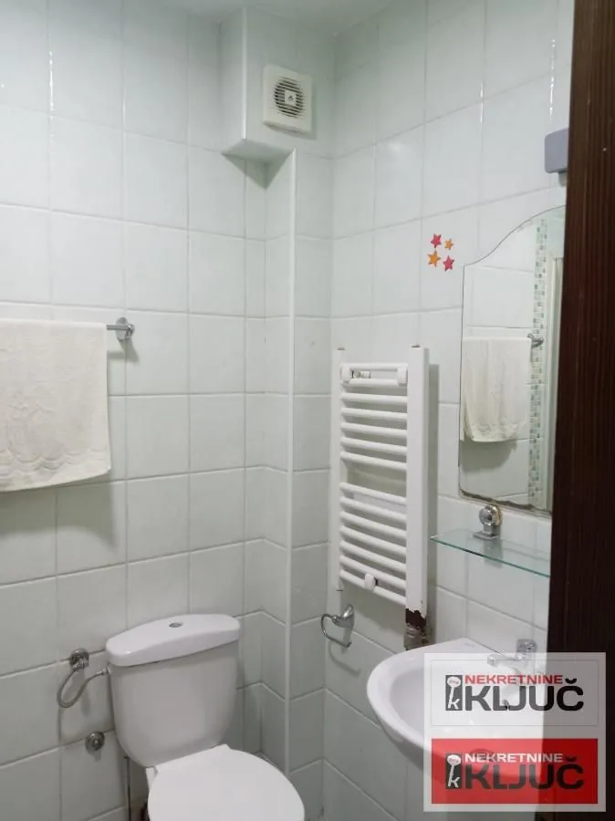 Izdavanje, jednosoban stan, 36m², Grbavica, Novi Sad Sve Podlokacije