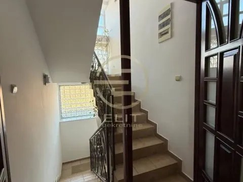 Prodaja, kuća, 473m², Veternička rampa, Novi Sad Sve Podlokacije - image 28