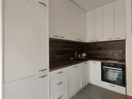 Izdavanje, jednosoban stan, 50m², City Kvart, Podgorica - image 1