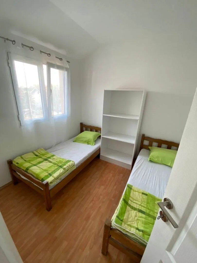 Rent, three bedroom apartment, 90m², Gradiošnica, Tivat