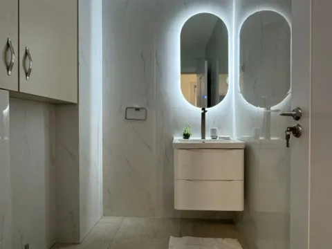 Sale, two bedroom apartment, 75m², Bečići, Budva - image 12